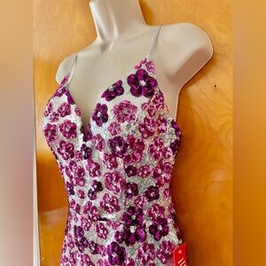 NWT B Smart Full Length Sequined Formal Prom Dress Floral Form Fitting Size 7/8